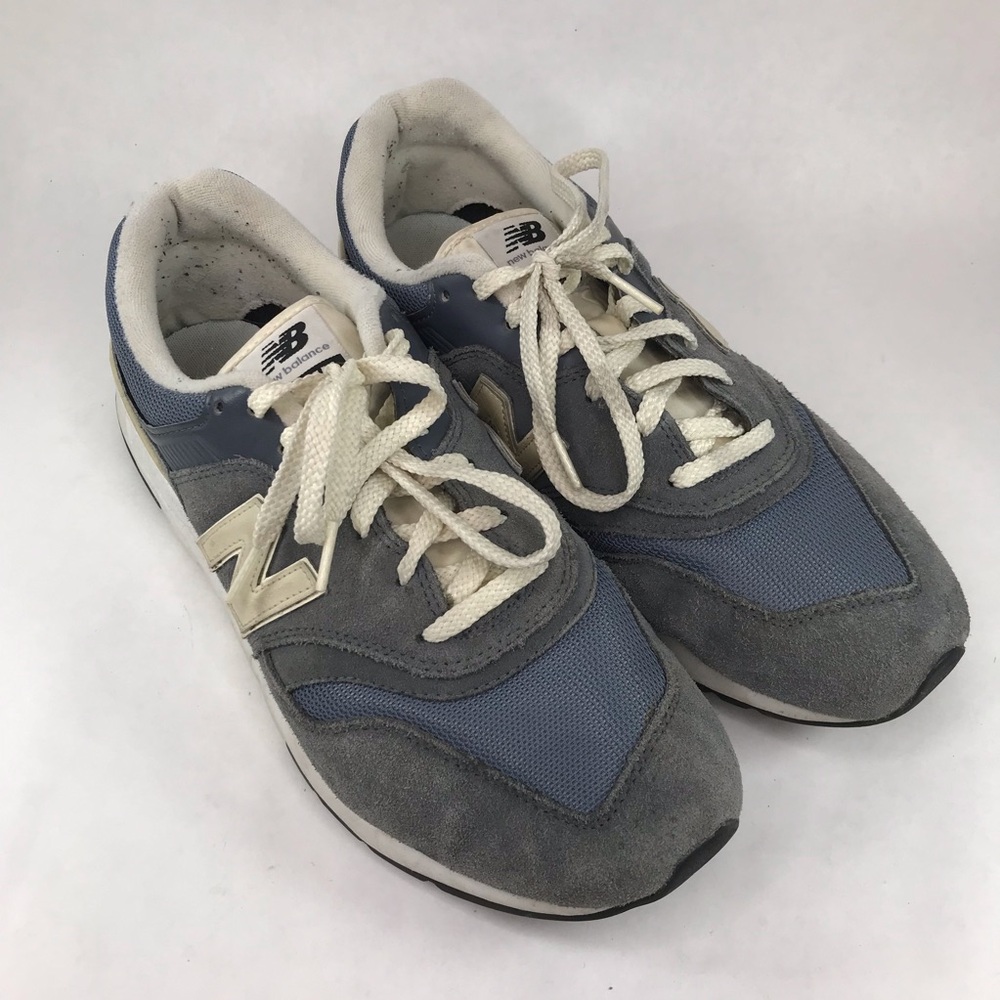 New Balance  Men's 11 CM997HVB Blue Gray 997H Heritage Retro Suede Sneakers